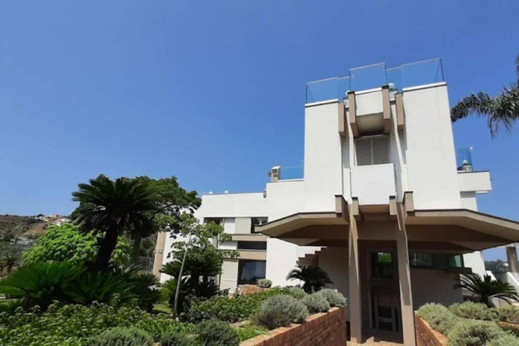 Camera Matrimoniale con Vista Mare (senza Cucina)